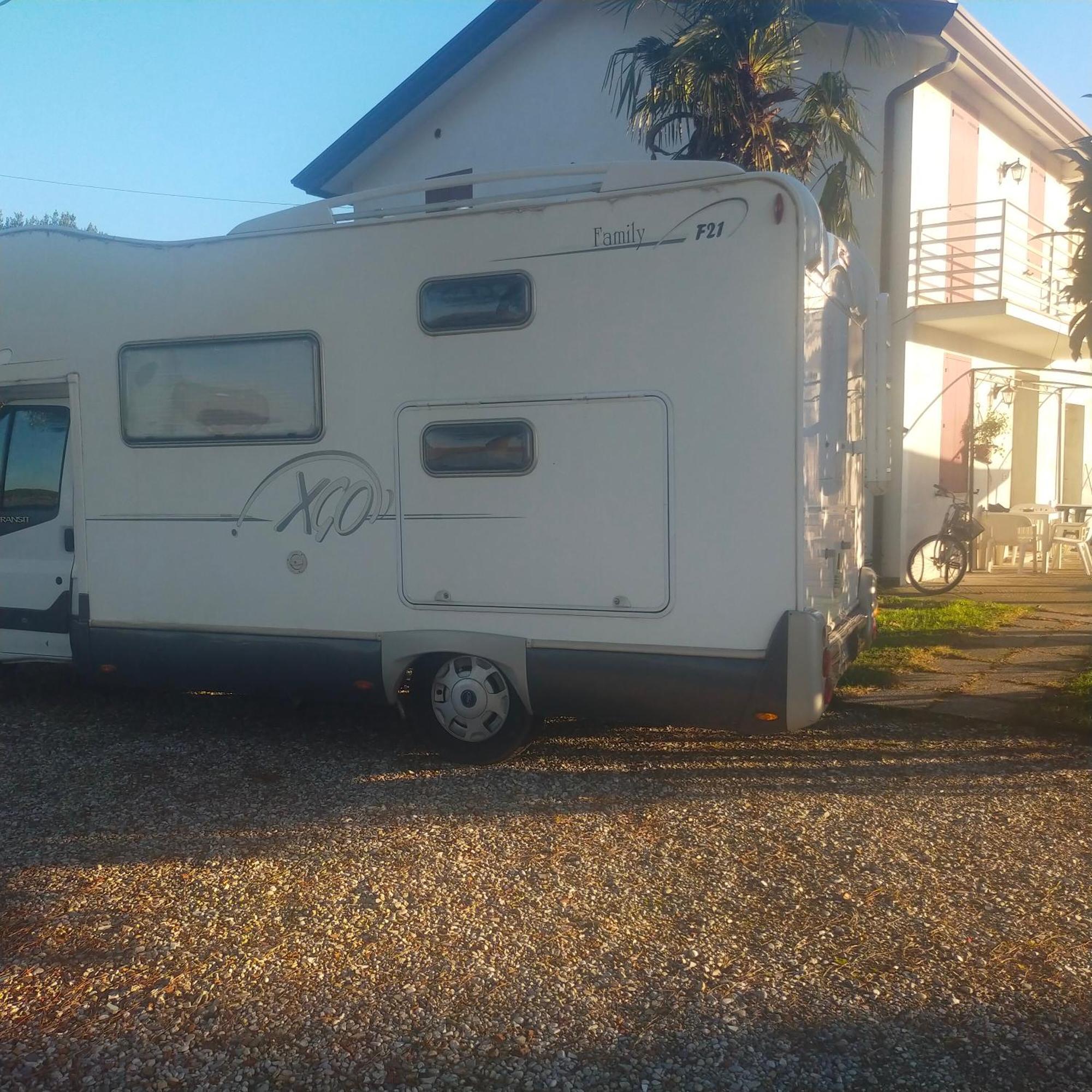 Mimoza Camper Hotel บิบิโอเน ภายนอก รูปภาพ
