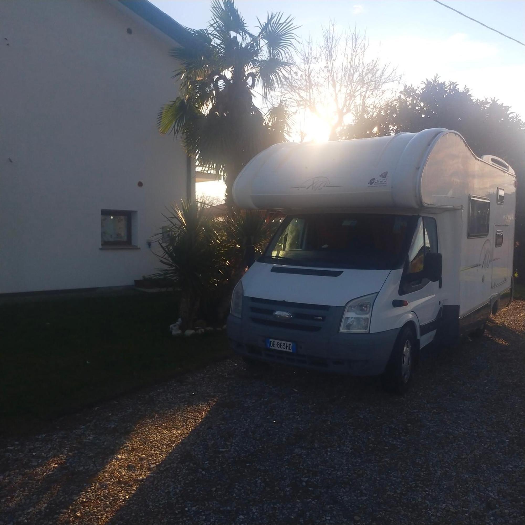 Mimoza Camper Hotel บิบิโอเน ภายนอก รูปภาพ
